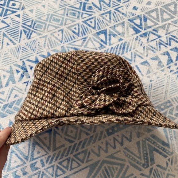 Houndstooth Wool Hat - Picture 6 of 6